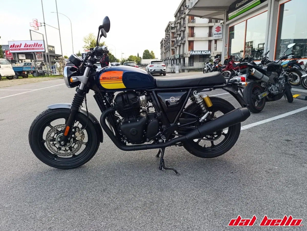 Royal Enfield Interceptor 650 (2021 - 26) (3)