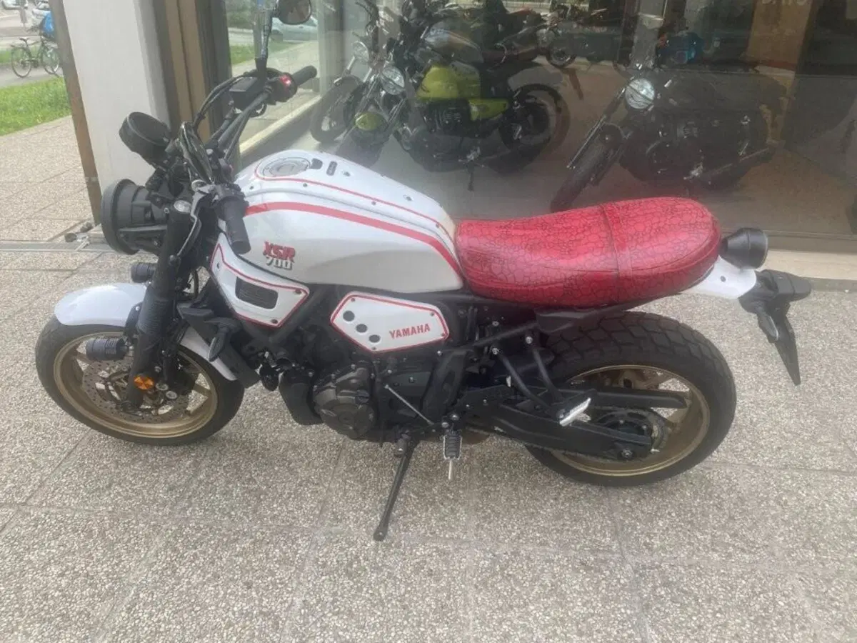 Yamaha XSR 700 XTribute (2022 - 24)
