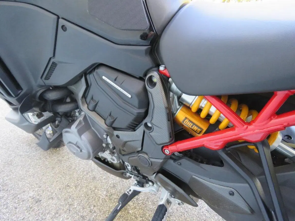 Ducati Multistrada V4 Pikes Peak (2021 - 24) (12)