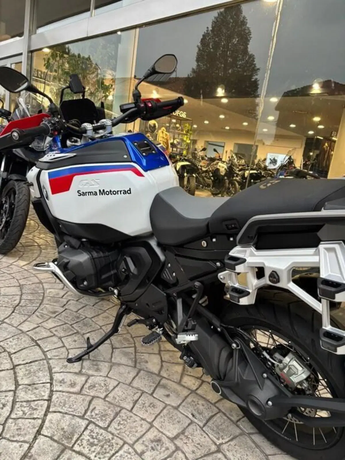 Bmw R 1300 GS Adventure Trophy (2025 - 26) (3)