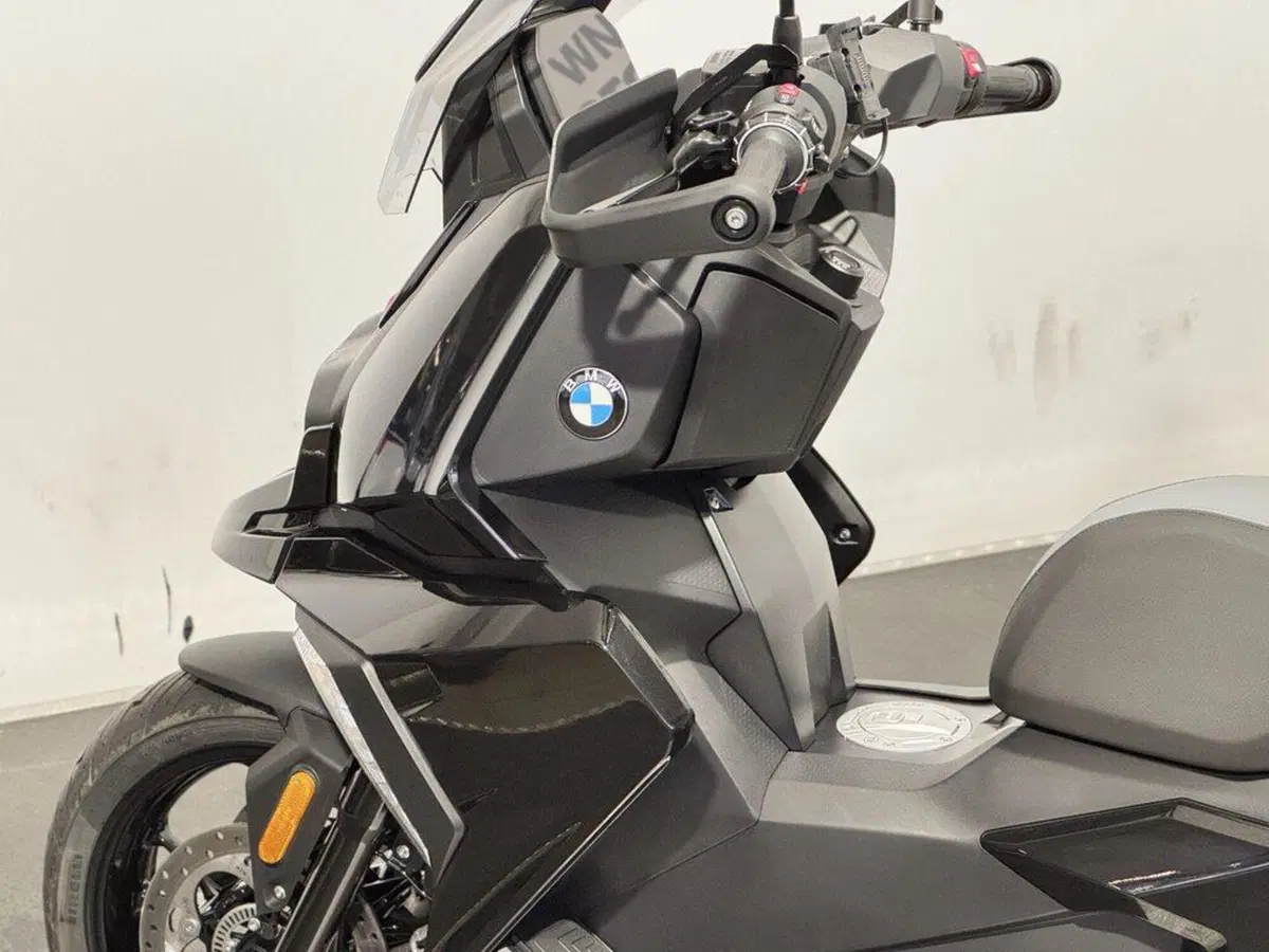 Bmw C 400 X (2025 - 26) (5)