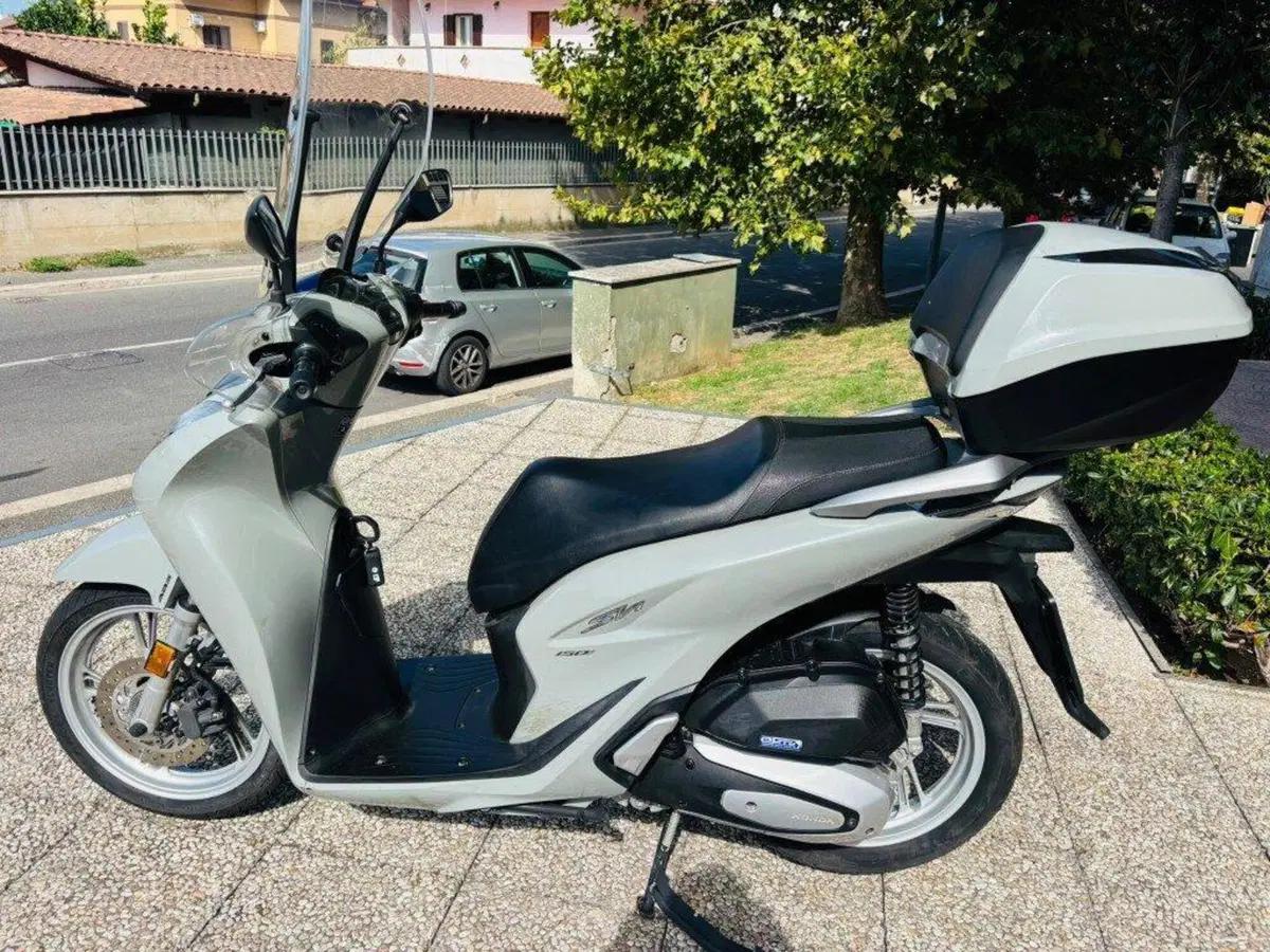 Honda SH 150i (2020 - 23) (7)