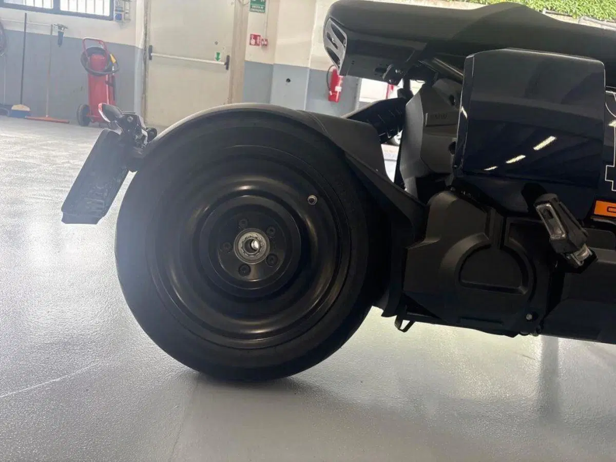 Bmw CE 04 (2021 - 25) (9)