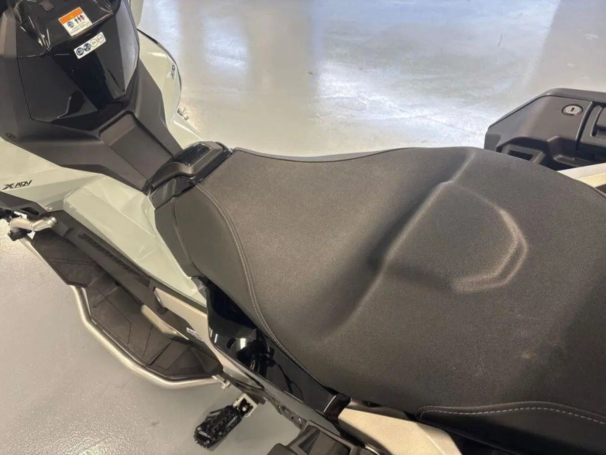 Honda X-ADV 750 DCT Travel (2021 - 24) (5)