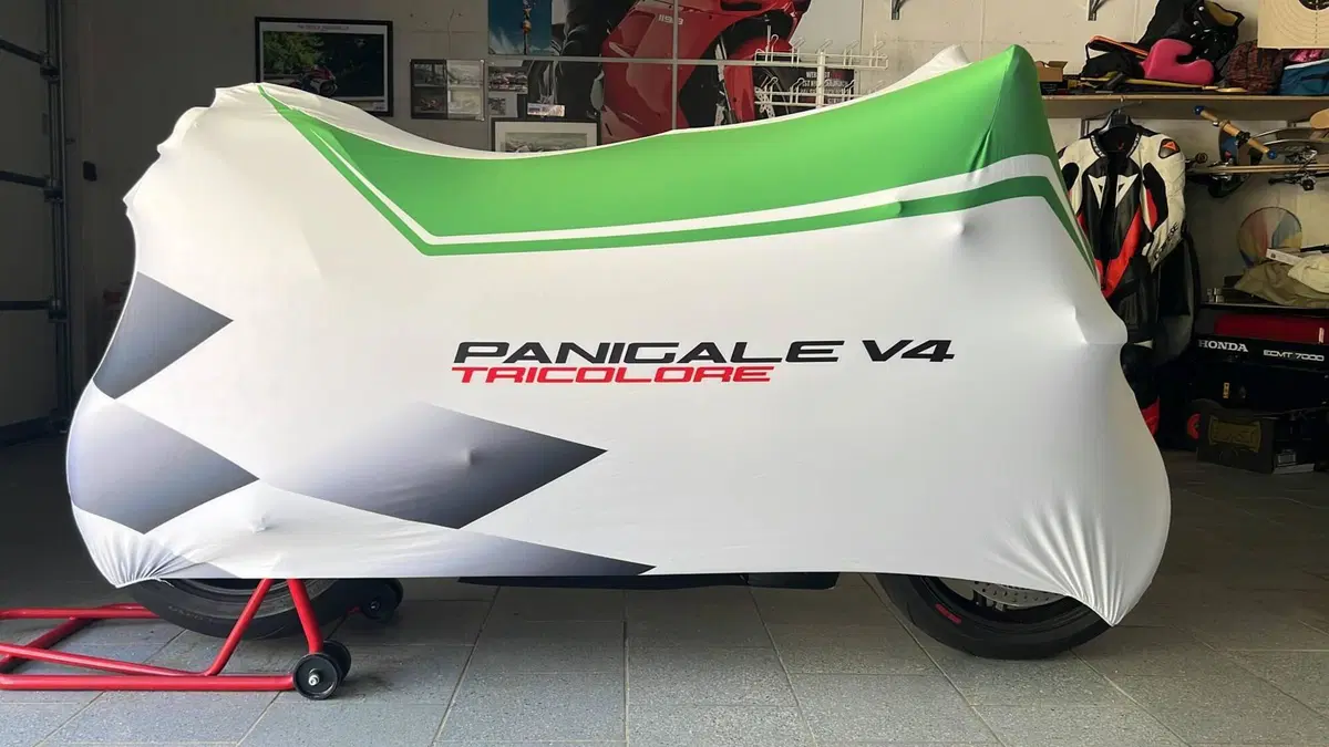 Ducati Panigale V4 Tricolore (2025 - 26) (3)