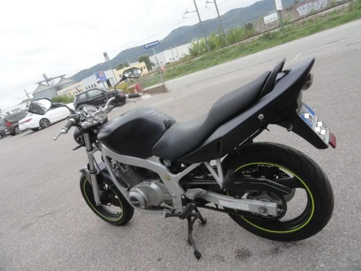 Suzuki GS 500 (2001 - 06) (6)