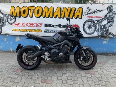 Yamaha MT-09 (2017 - 20) usata