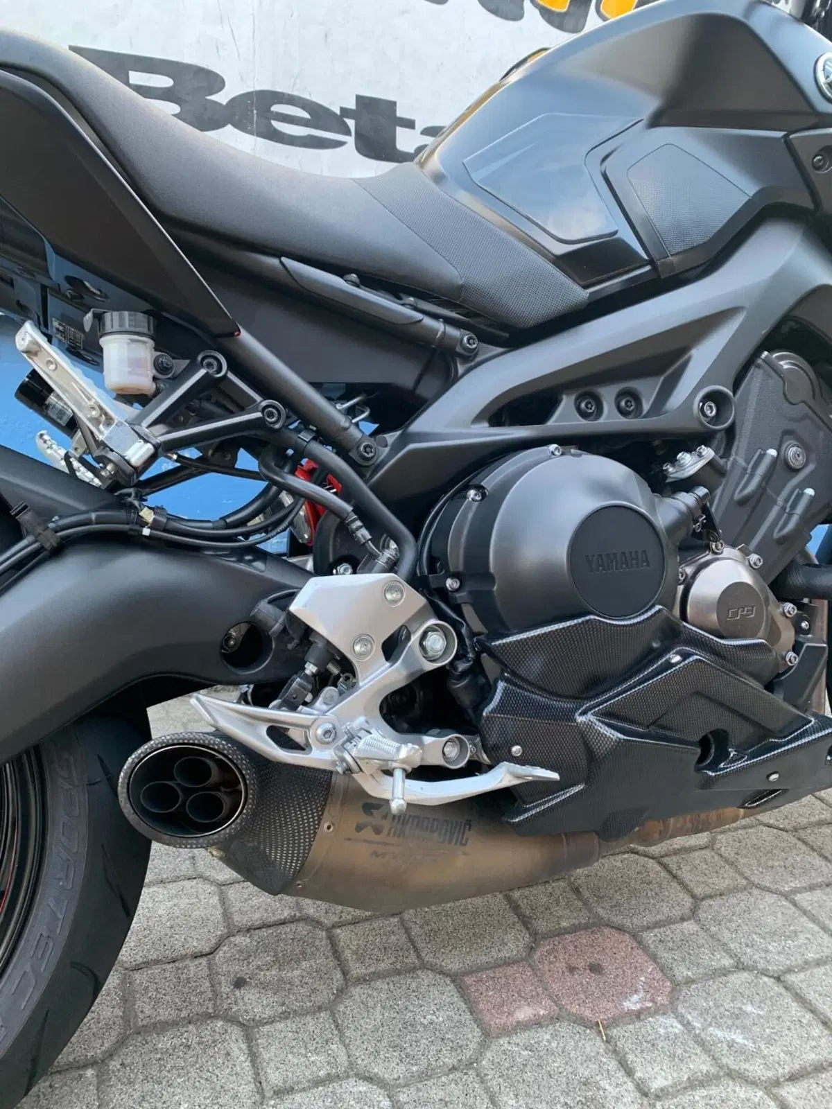 Yamaha MT-09 (2017 - 20) (6)