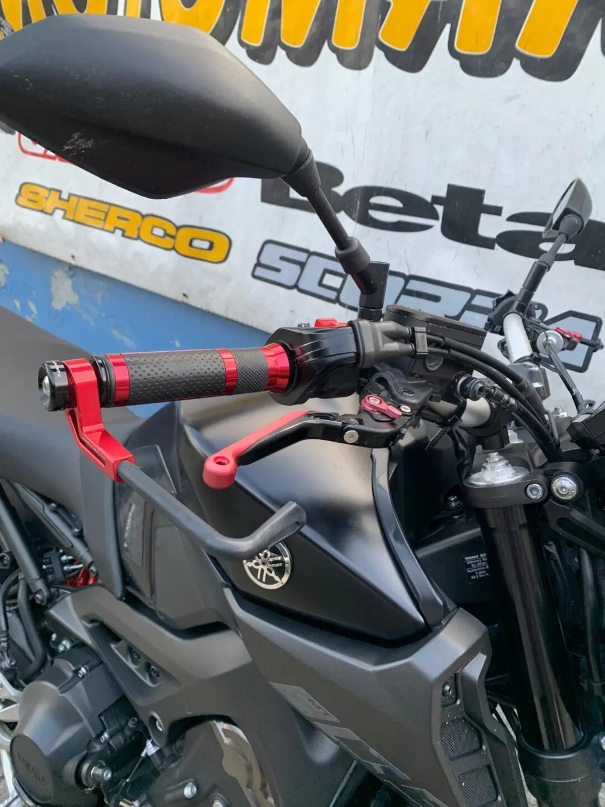 Yamaha MT-09 (2017 - 20) (9)