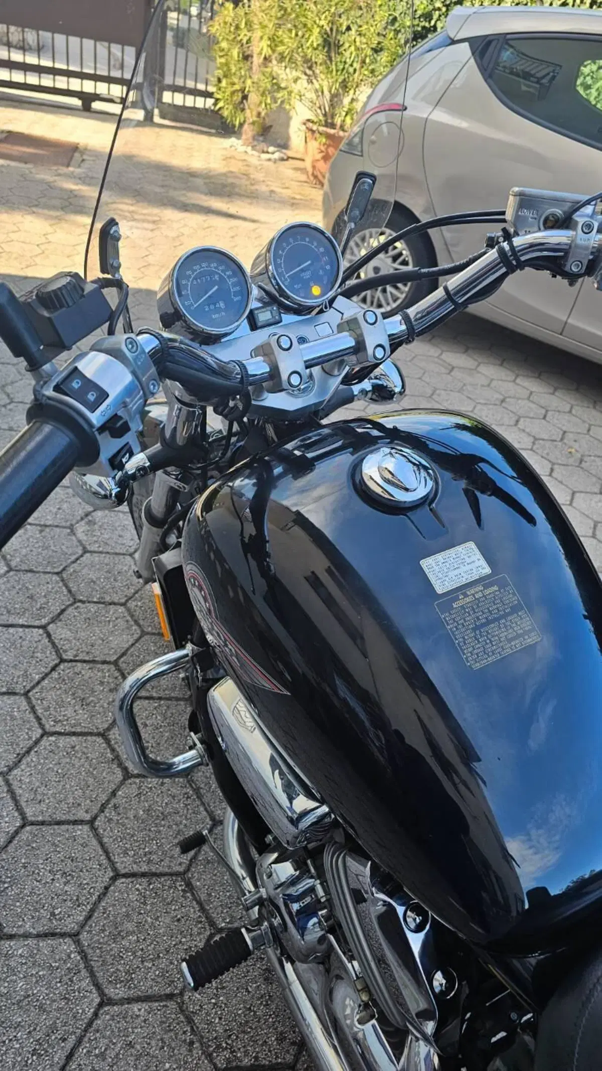 Honda Vf750C (6)