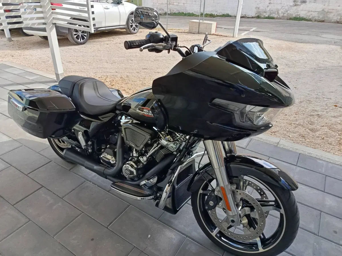 Harley-Davidson Road Glide (2024 - 26) (8)