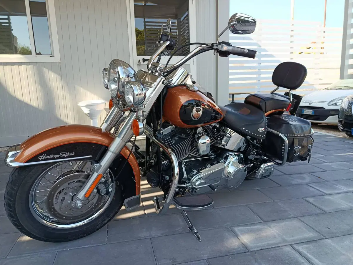 Harley-Davidson 1584 Heritage Classic (2008 - 10) - FLSTC (7)