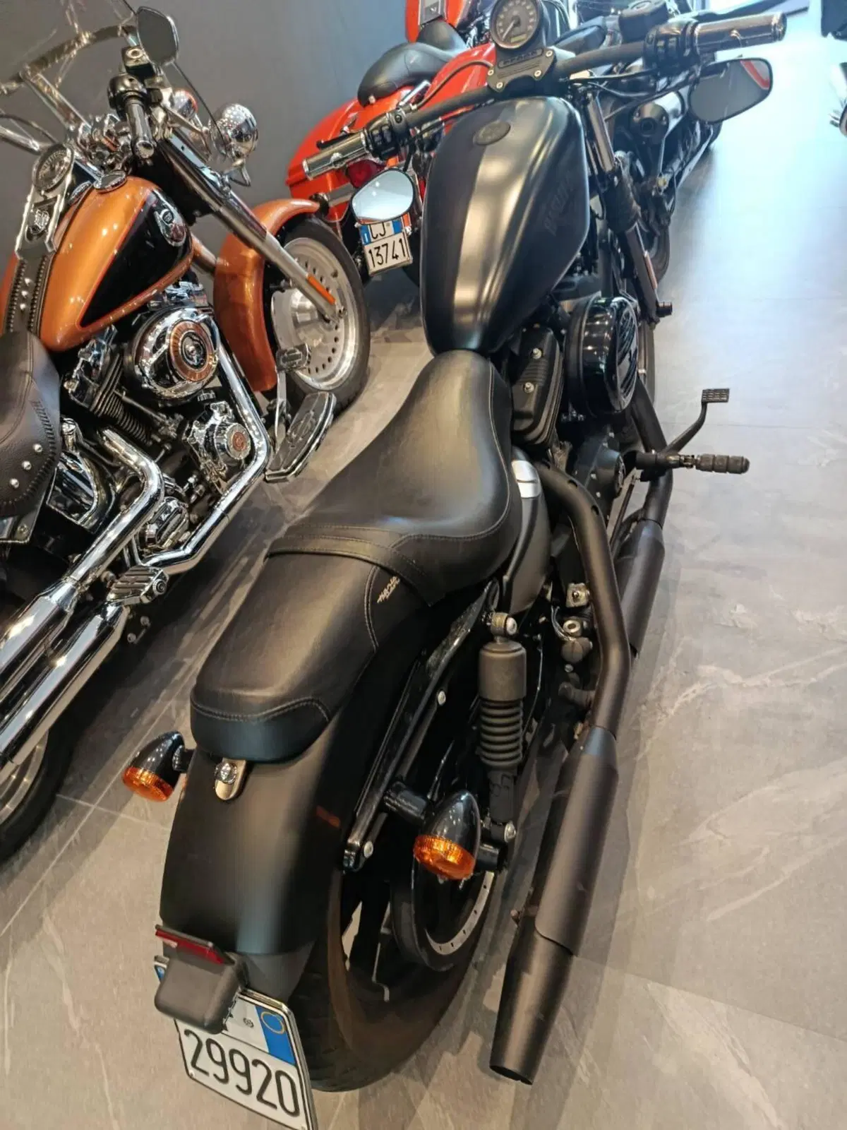 Harley-Davidson 883 Iron (2014 - 16) - XL 883N (8)