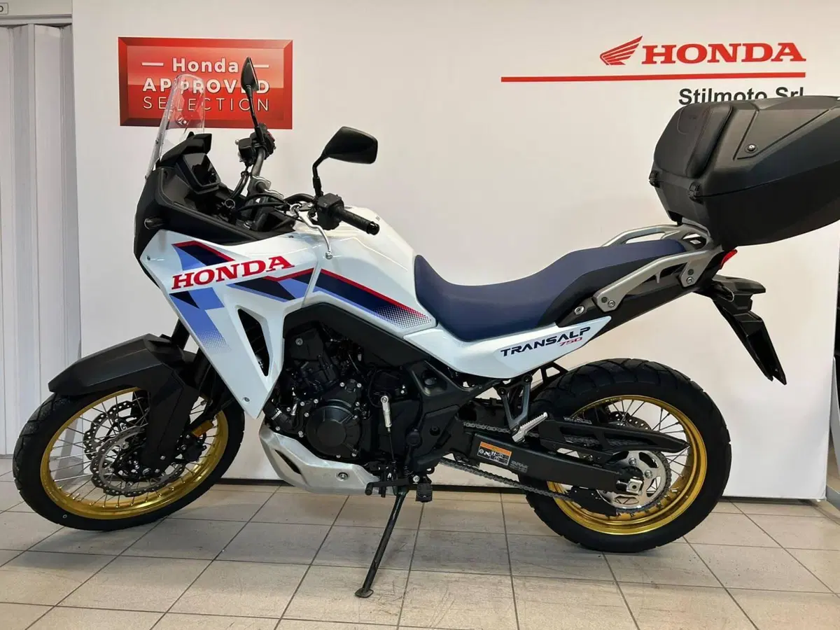 Honda Transalp XL750 (2026) (2)