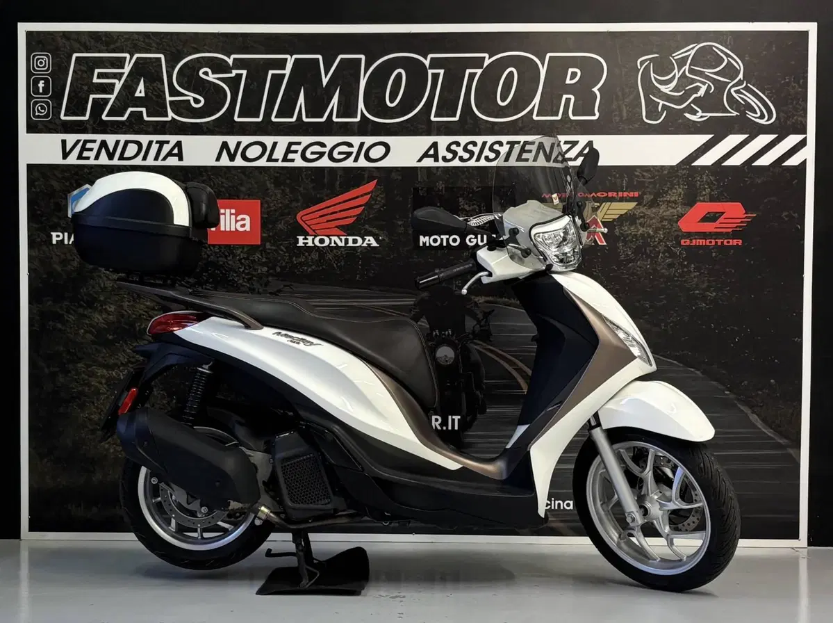Piaggio Medley 150 (2020) (2)