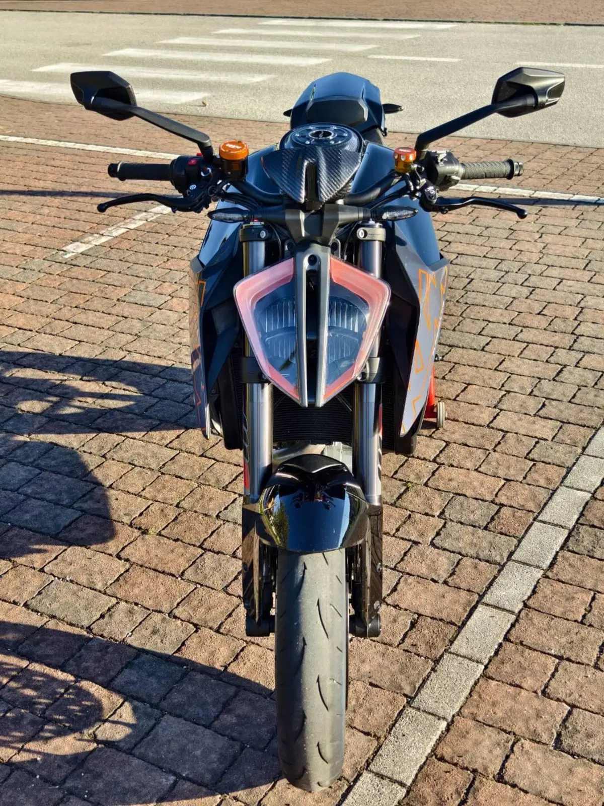 KTM 1290 Super Duke R (2019) (9)