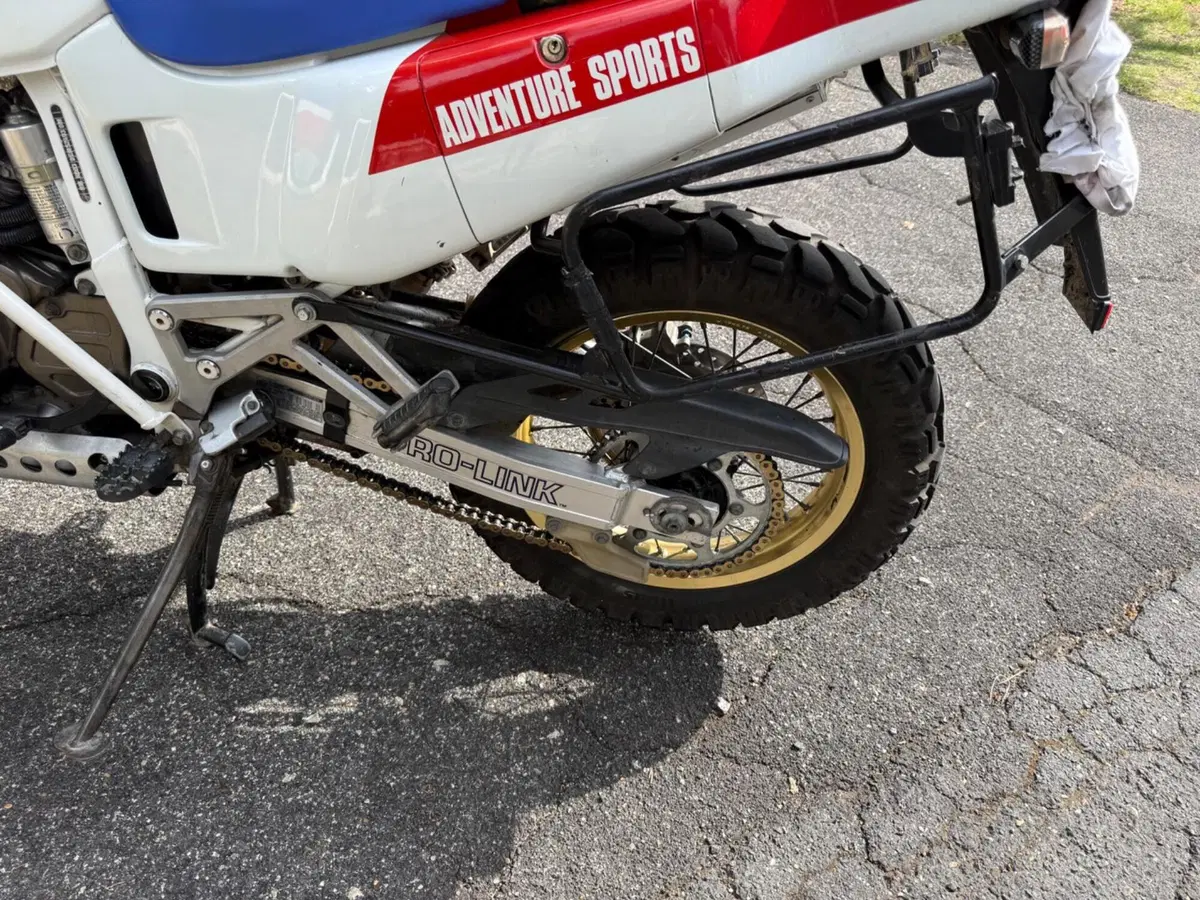 Honda Africa Twin XRV650 (3)