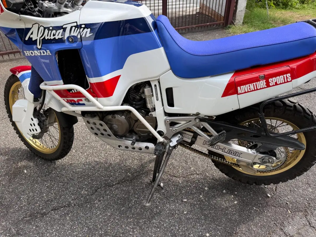 Honda Africa Twin XRV650 (7)