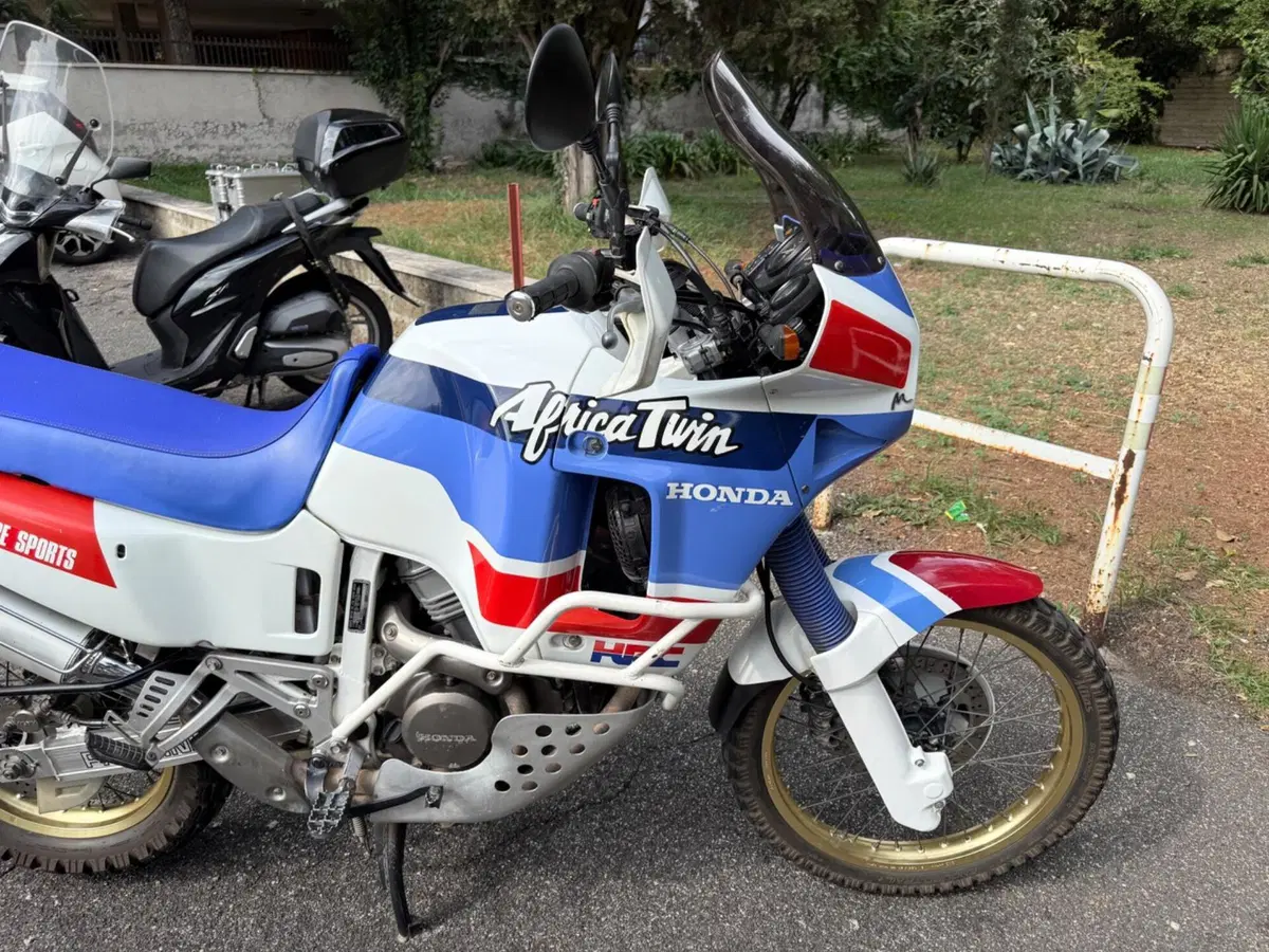 Honda Africa Twin XRV650 (8)