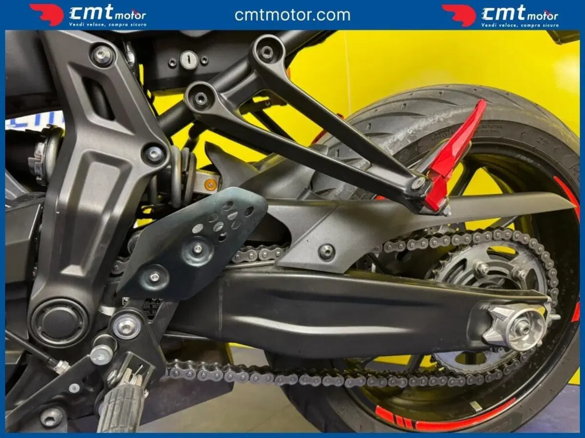 Yamaha MT-07 (2018 - 20) (8)