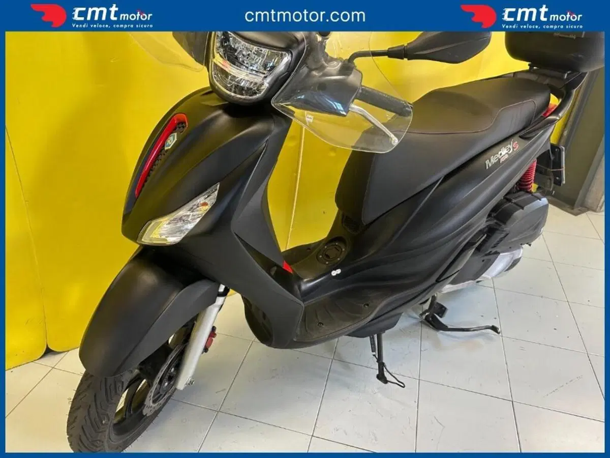 Piaggio Medley 150 (2020) (2)