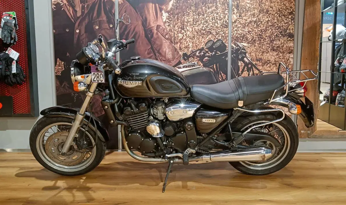 Triumph Legend TT 900 (1998 - 02)