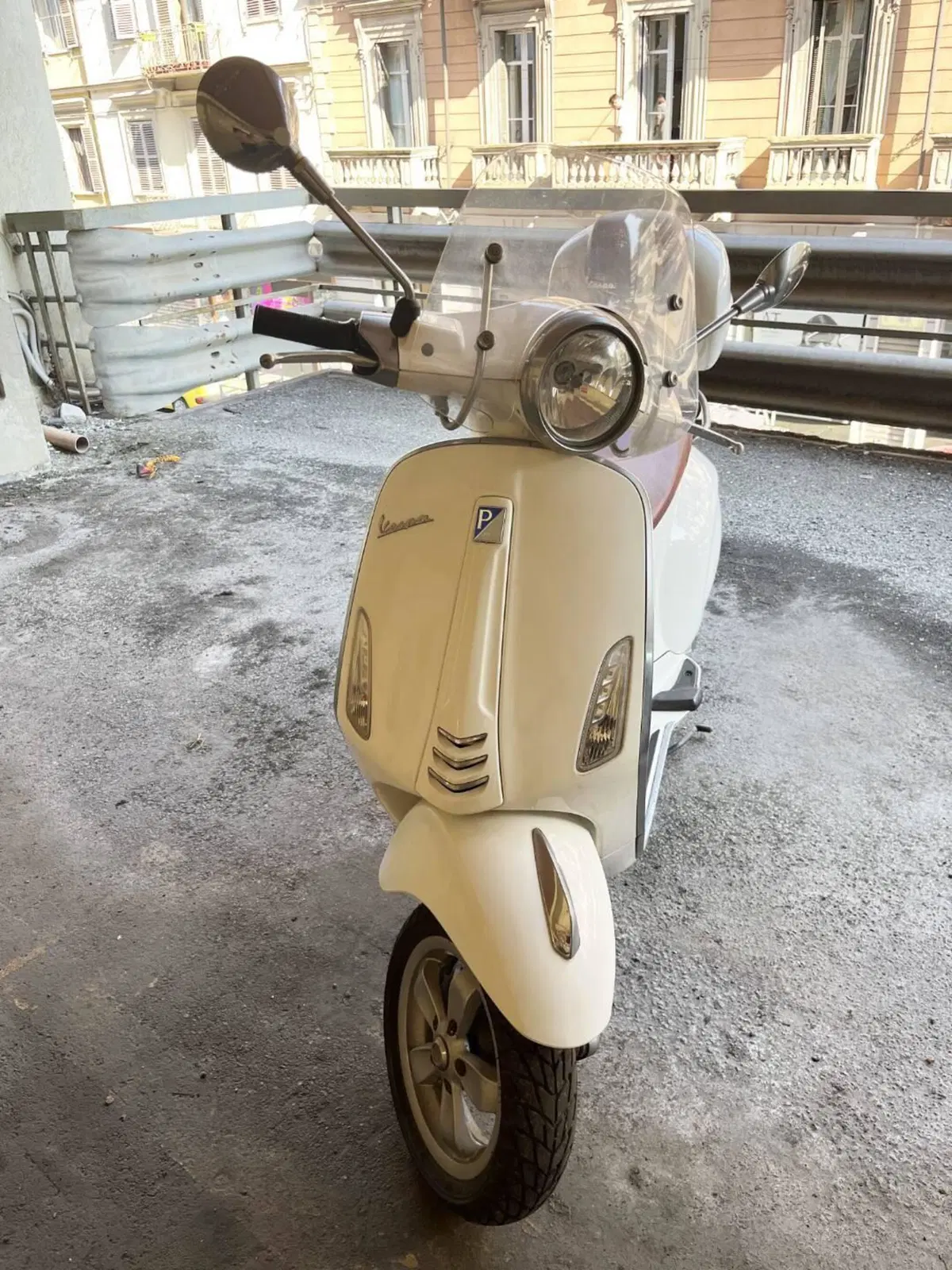 Vespa Primavera 150 3V i-get ABS (2017 - 18) (4)