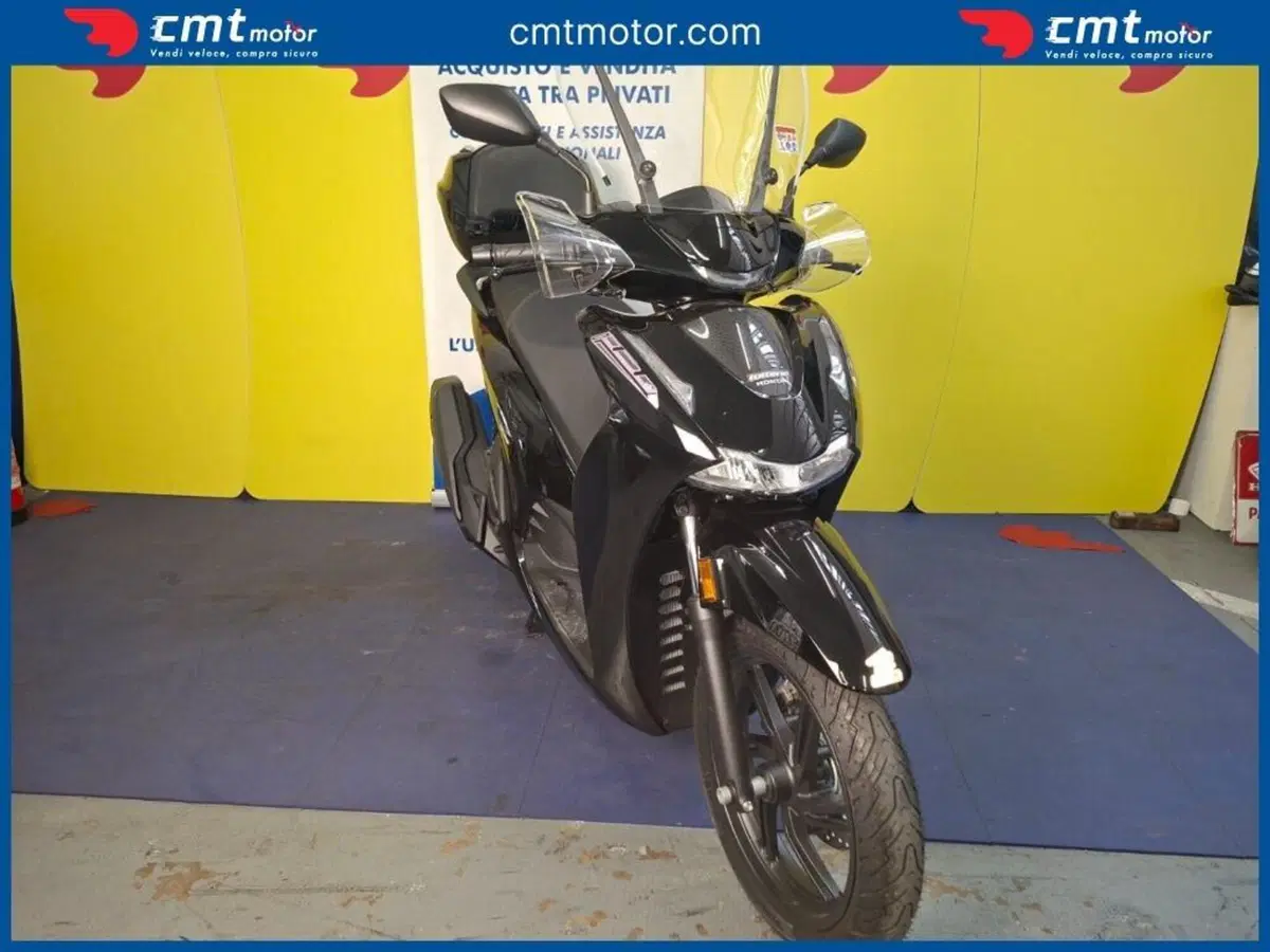 Honda SH 350 (2021 - 24) (2)