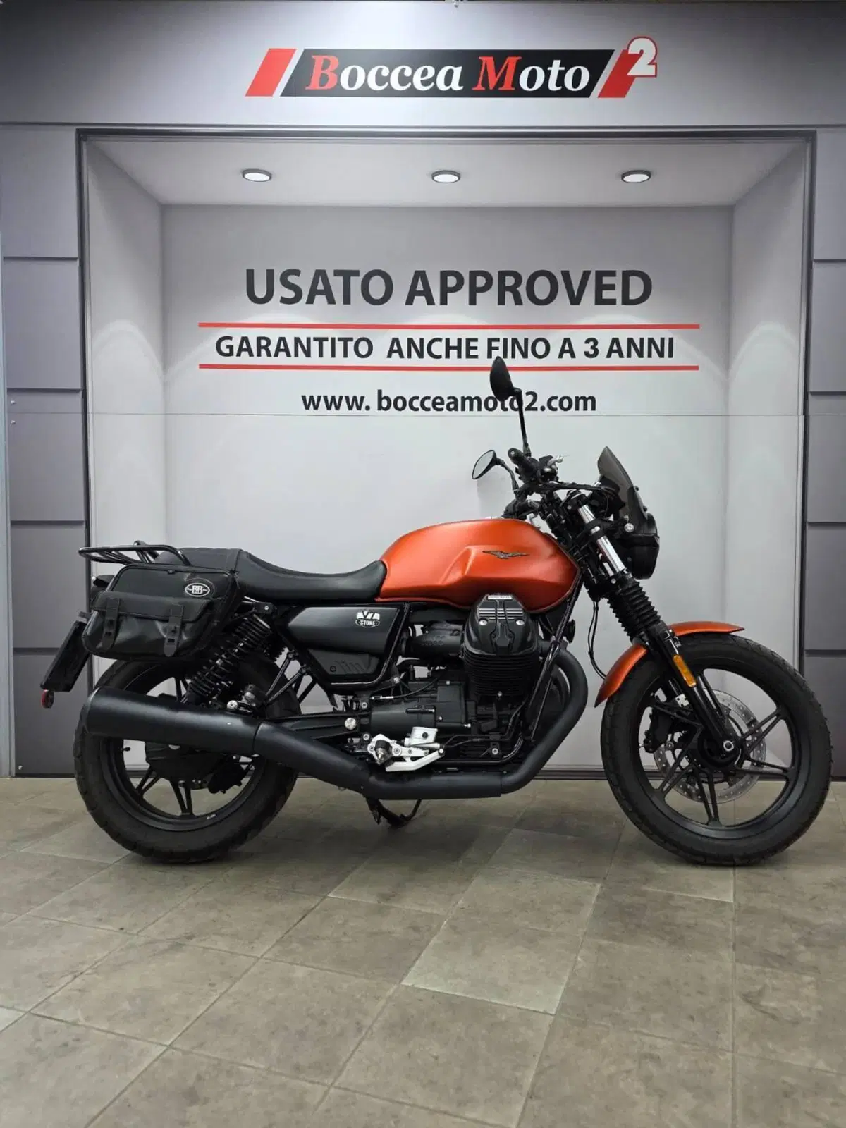 Moto Guzzi V7 Stone (2021 - 24) (3)