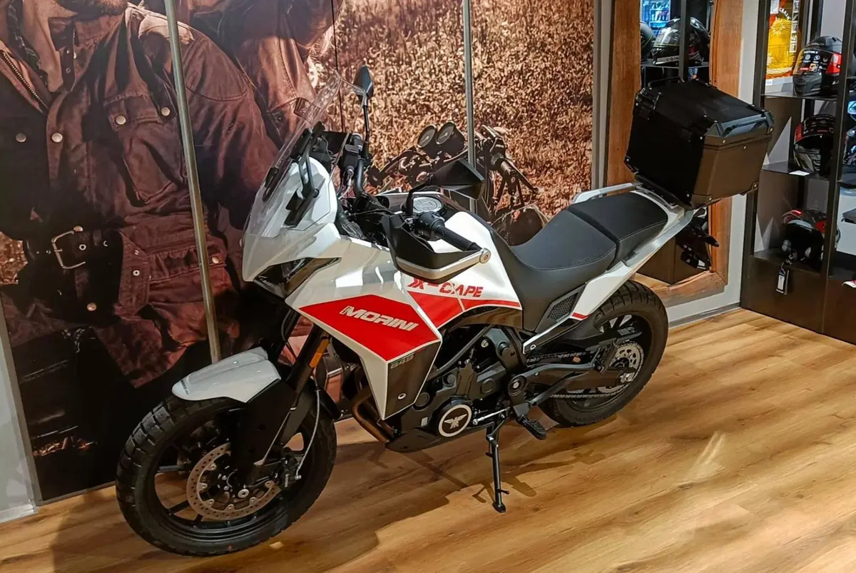Moto Morini X-Cape 650 (2021 - 26) (3)
