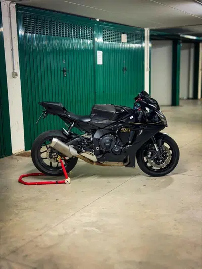 Yamaha YZF R1 (2020 - 25) usata