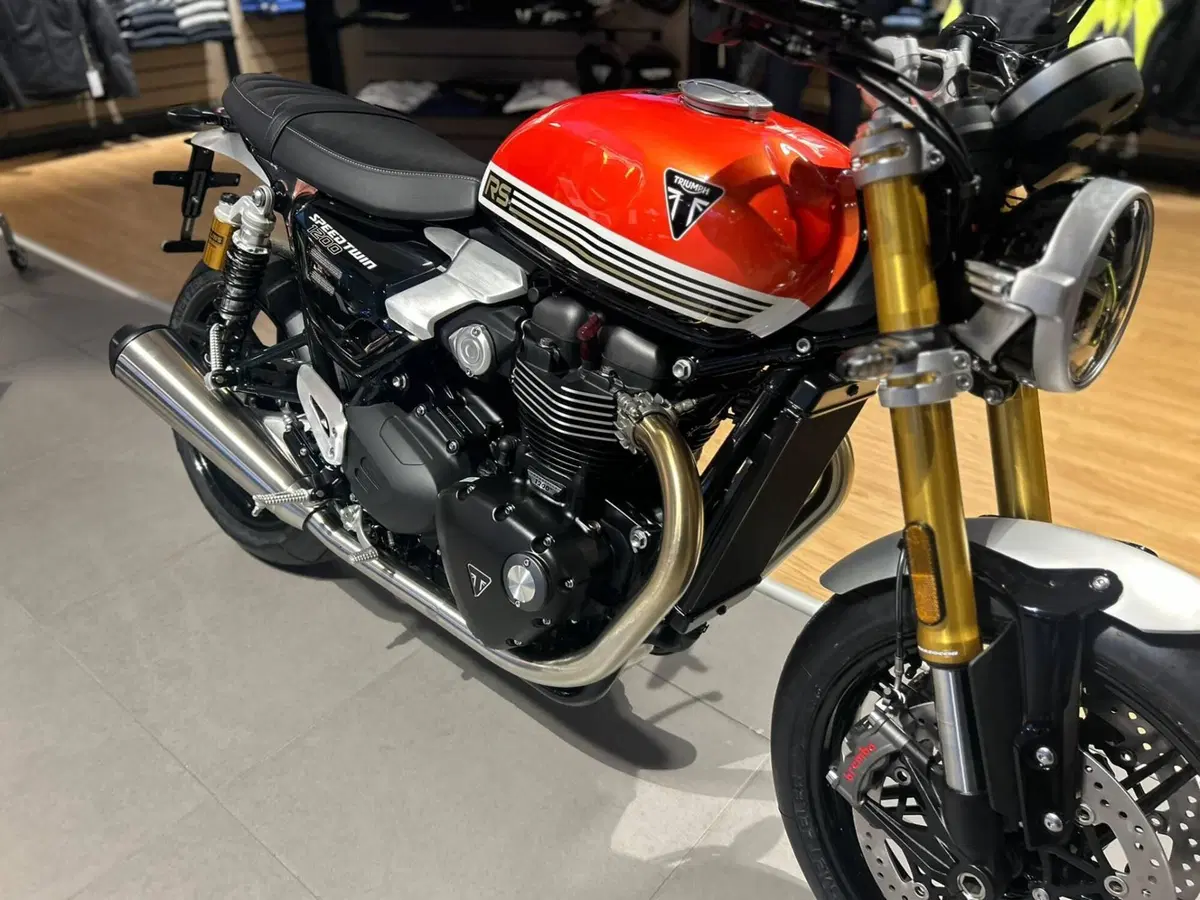 Triumph Speed Twin 1200 RS (2025 - 26) (6)