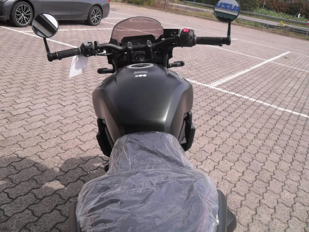 Suzuki GSX-8TT (2025 - 26) (6)