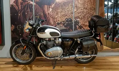 Triumph Bonneville T120 (2016 - 20) usata
