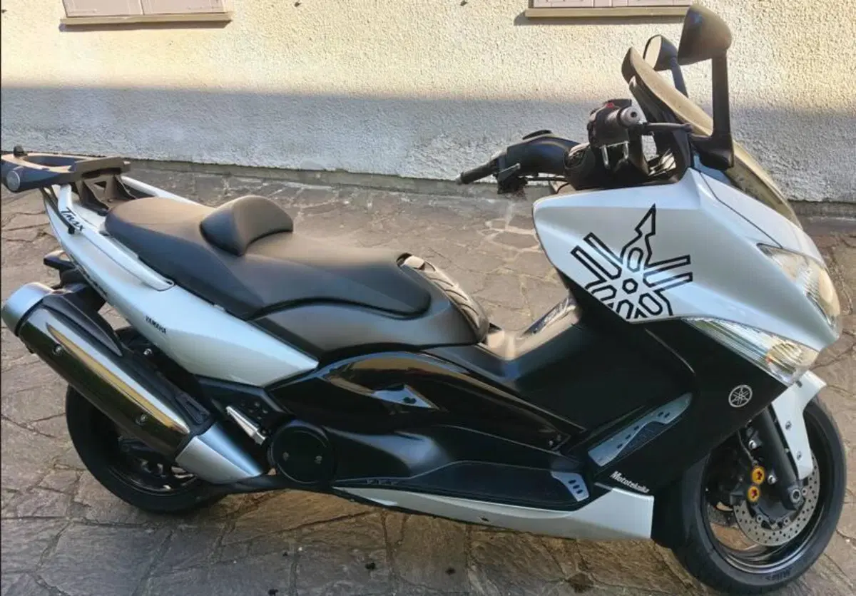 Yamaha T-Max 500 White Max (2010 - 11)