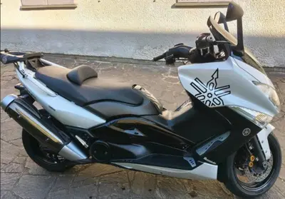 Yamaha T-Max 500 White Max (2010 - 11) usata
