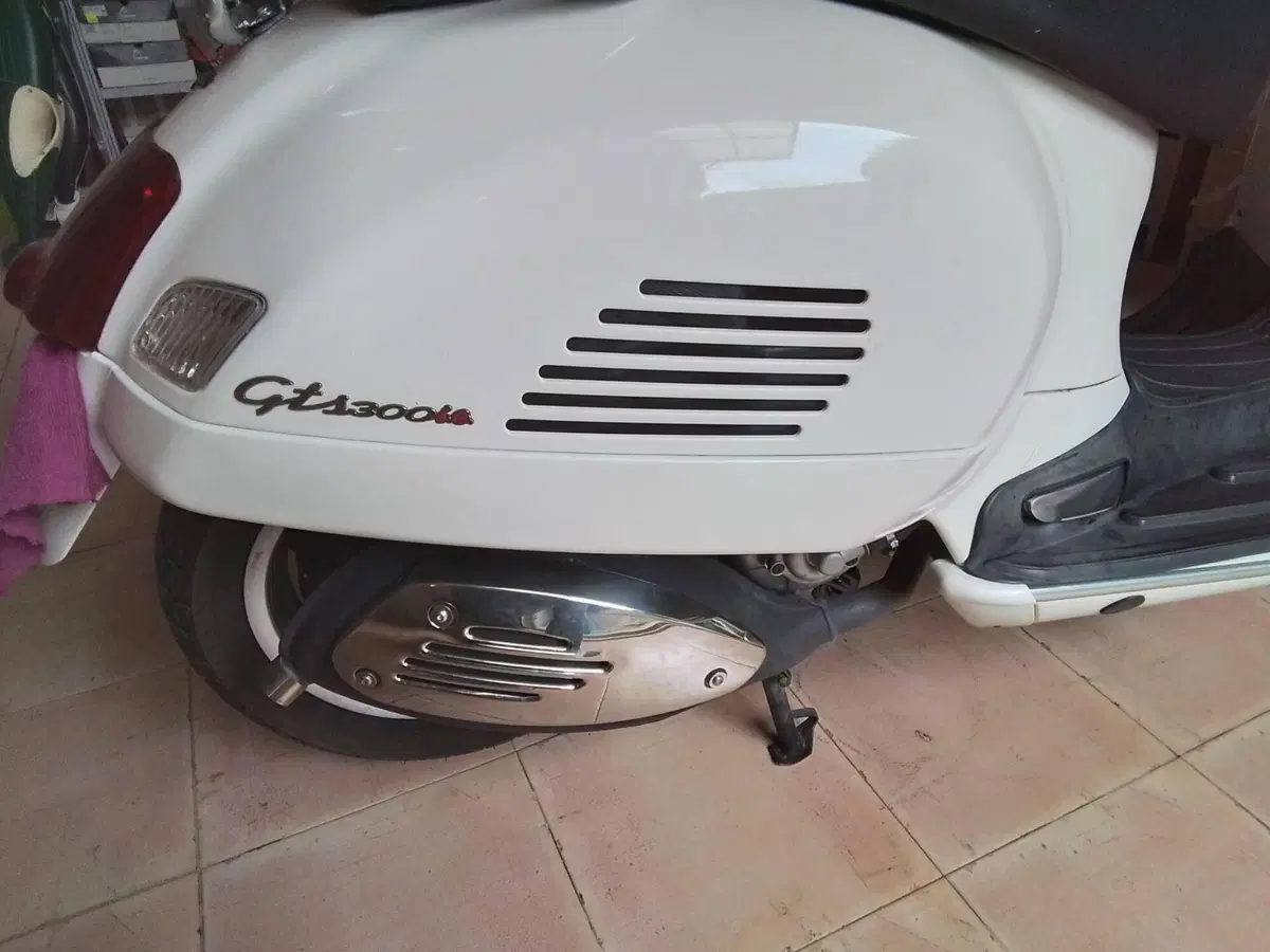 Vespa GTS 300 Super (2008 - 16) (10)