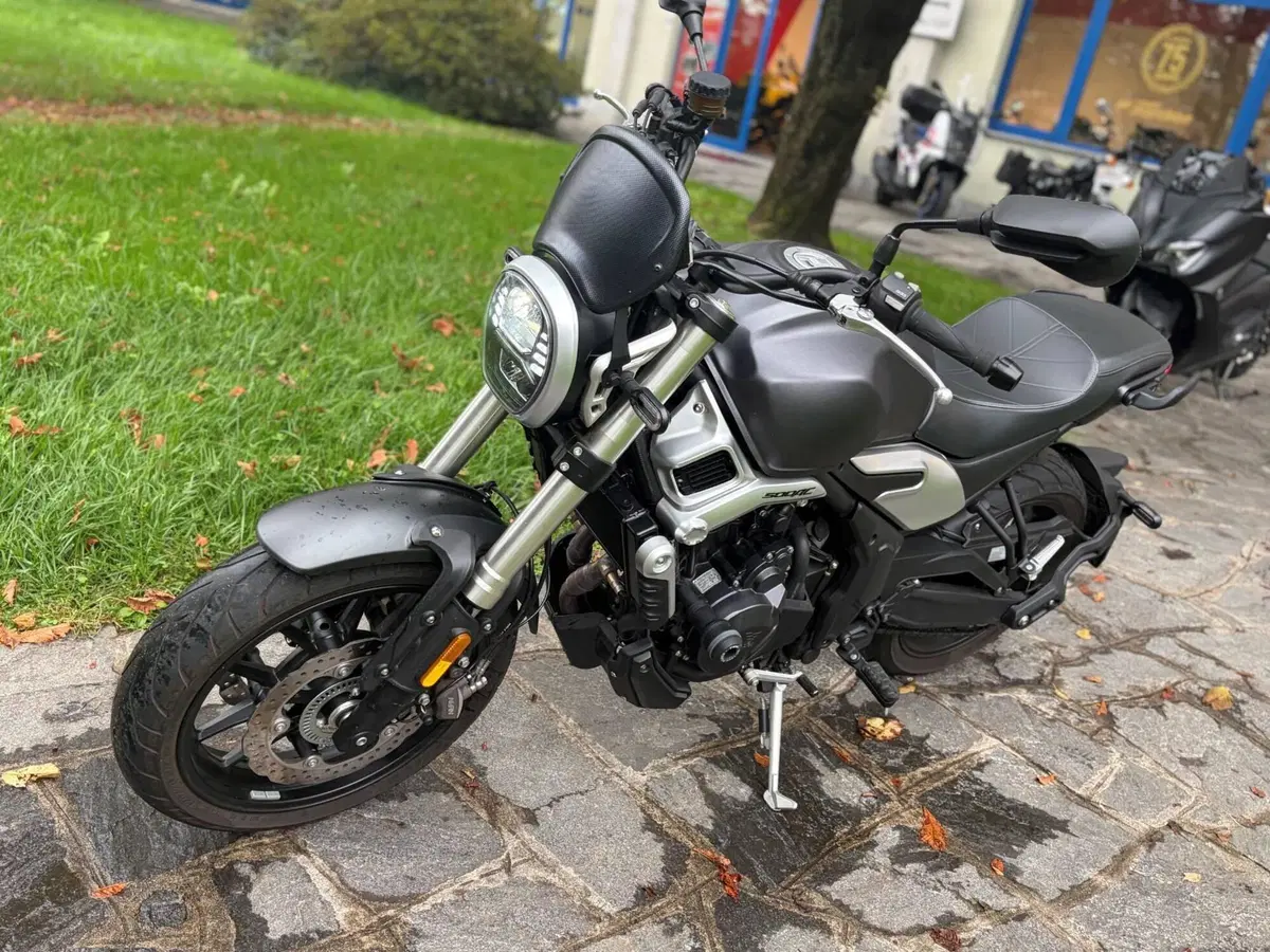 Voge Trofeo 500AC (2022 - 26) (2)