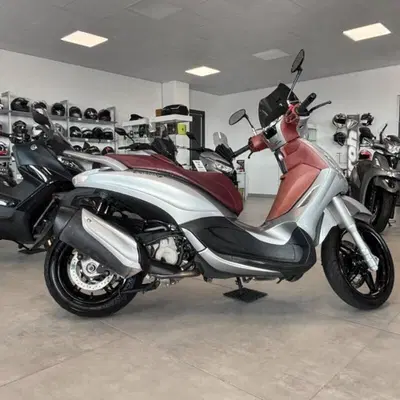 Piaggio Beverly 350 SportTouring ie (2011 - 15) usata