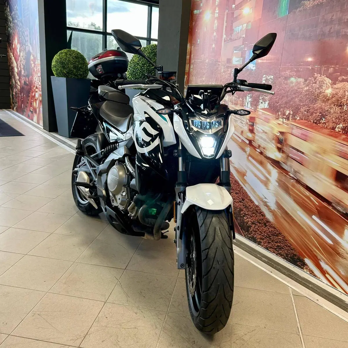 CFMOTO 650NK (2021 - 24) (3)