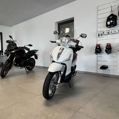 Piaggio Beverly 300 i.e. ABS-ASR (2016 - 20) usata