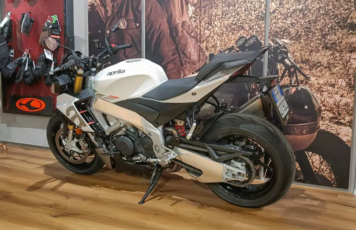 Aprilia Tuono V4 (2021 - 24) (4)