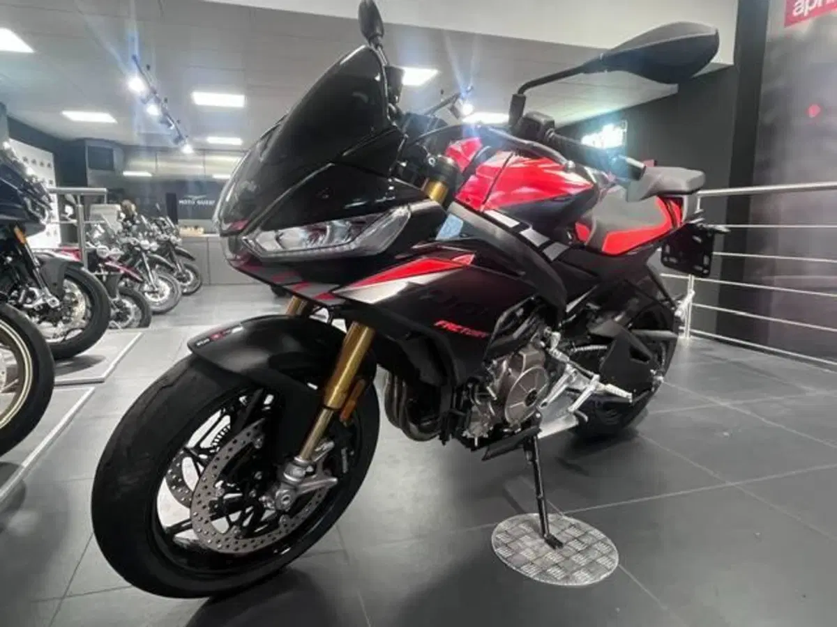 Aprilia Tuono 660 Factory (2025 - 26) (3)