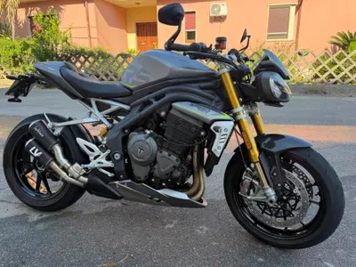 Triumph Speed Triple 1200 RS (2021 - 24) usata