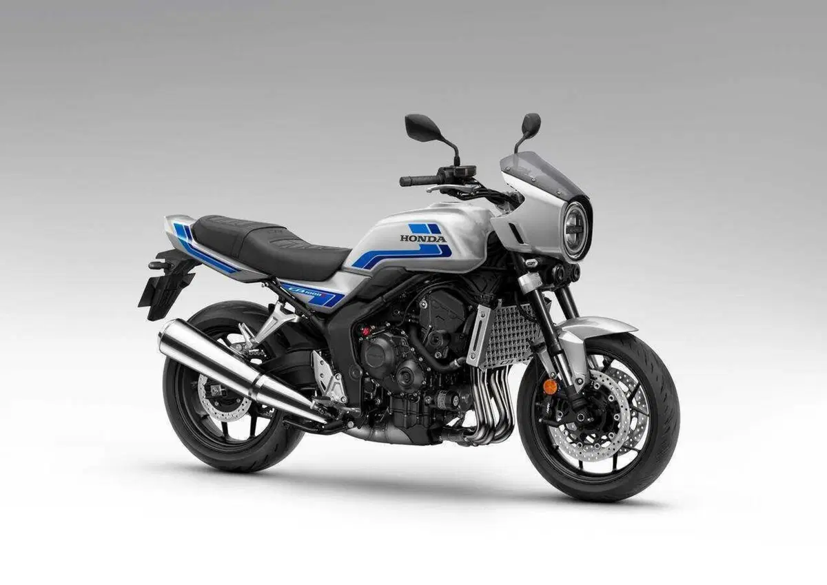 Ad EICMA ci sarà la Honda CB1000F! La roadster arriva in Italia nel 2026, qui tutti i dettagli (9)