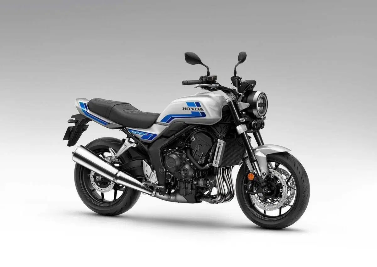 Ad EICMA ci sarà la Honda CB1000F! La roadster arriva in Italia nel 2026, qui tutti i dettagli (28)