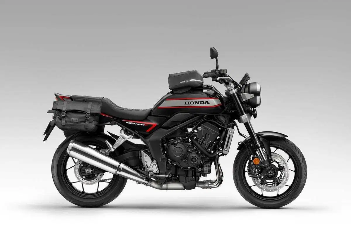 Ad EICMA ci sarà la Honda CB1000F! La roadster arriva in Italia nel 2026, qui tutti i dettagli (29)