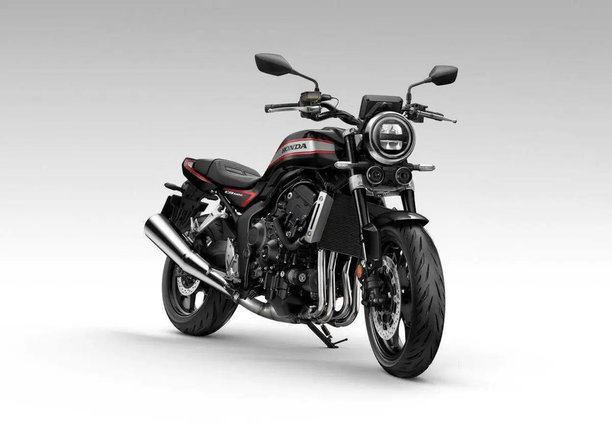 Ad EICMA ci sarà la Honda CB1000F! La roadster arriva in Italia nel 2026, qui tutti i dettagli (33)