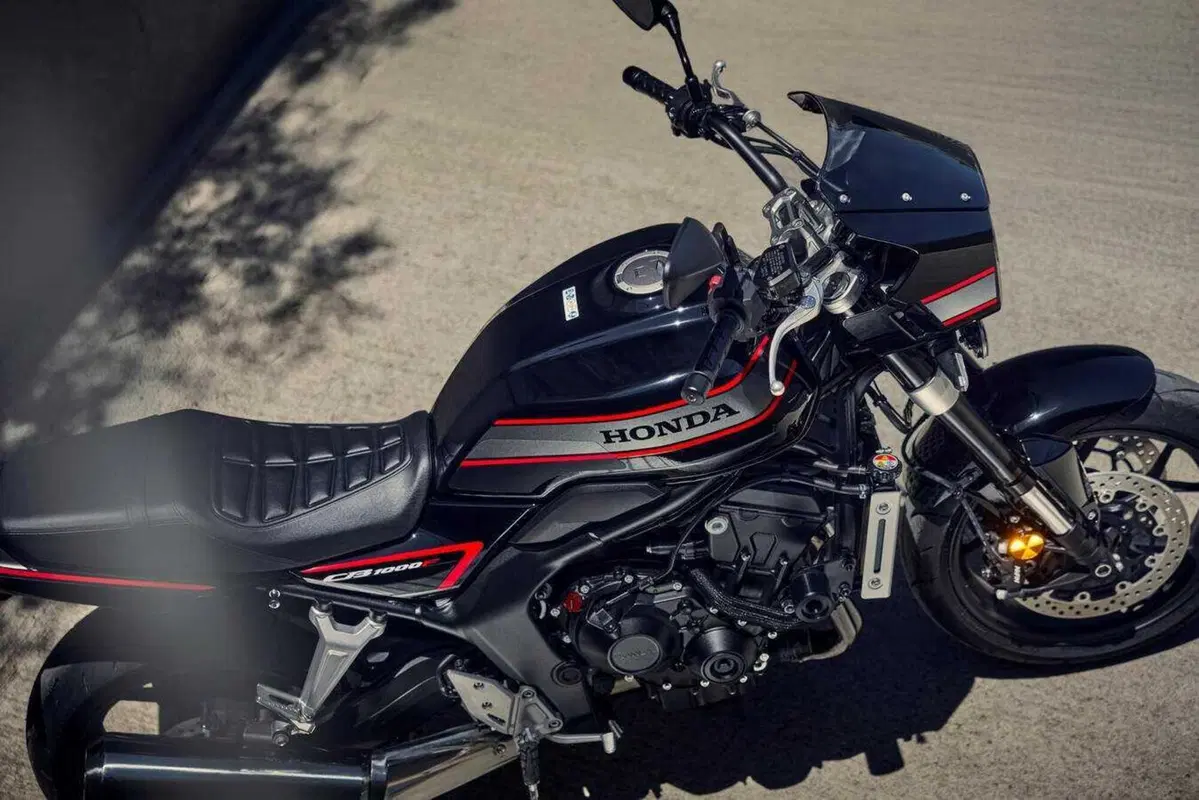Ad EICMA ci sarà la Honda CB1000F! La roadster arriva in Italia nel 2026, qui tutti i dettagli (44)