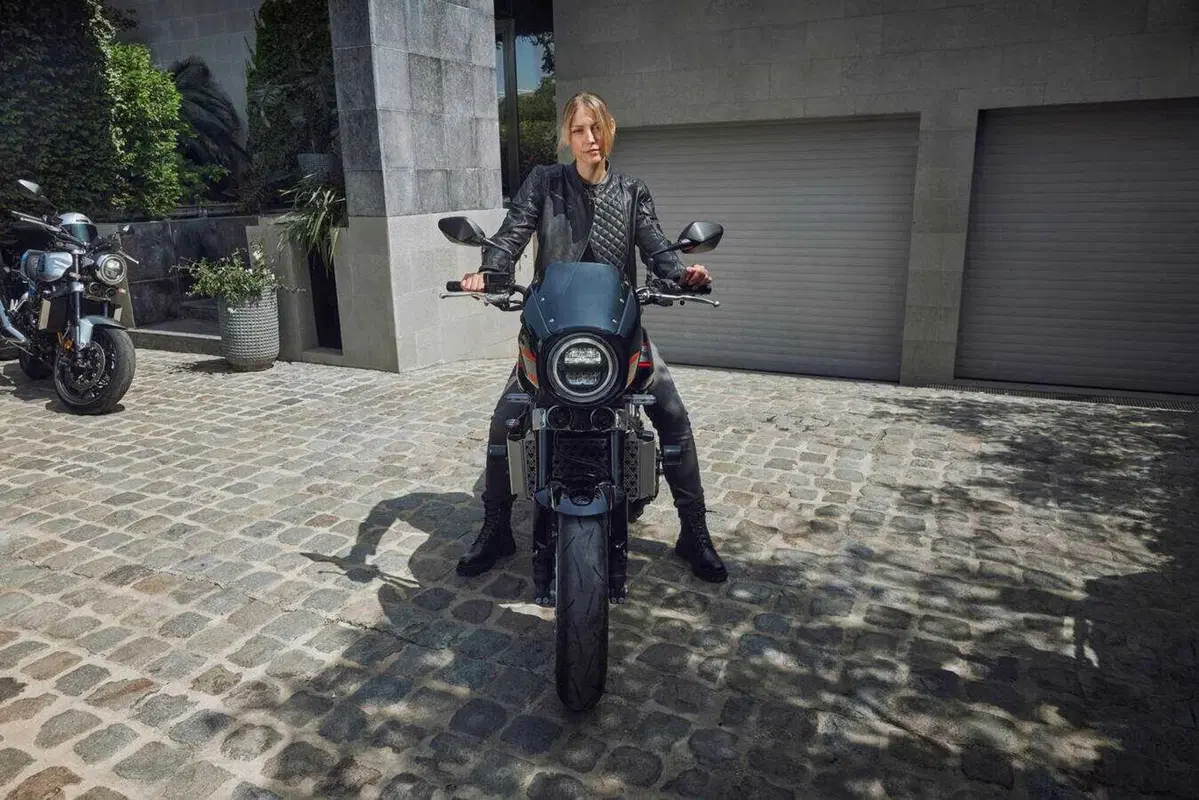 Ad EICMA ci sarà la Honda CB1000F! La roadster arriva in Italia nel 2026, qui tutti i dettagli (49)